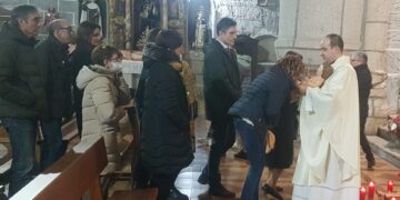 Macotera celebra su tradicional Misa del Gallo a media noche y los fieles mantienen viva la costumbre de adorar al Niño Jesús