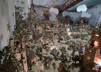 Últimos días para contemplar en Peñaranda el conocido «belén del monaguillo», obra de José María Poveda