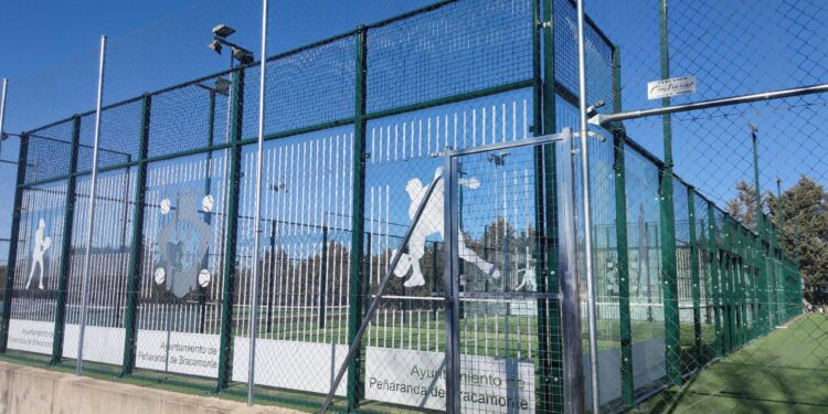 Peñaranda implanta un nuevo sistema de reserva automática de las pistas deportivas de tenis y pádel