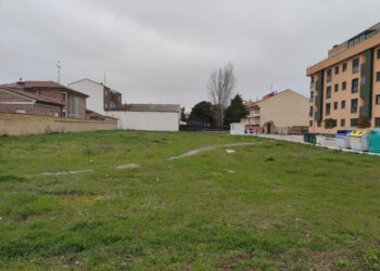 Peñaranda creará un espacio de juegos tradicionales, infantiles y zonas verdes en un solar de la calle Baños de David