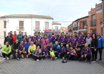 Medio millar de personas participan en Macotera en la marcha y carrera solidarias a favor de la asociación Afibrosal