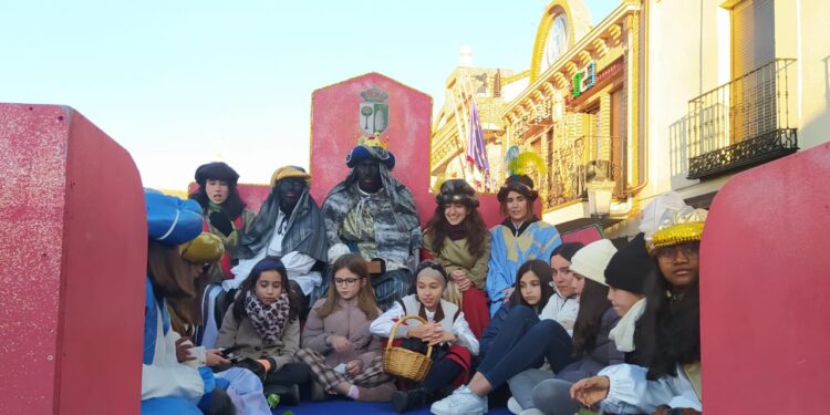 Cantalpino, Babilafuente, Villoria, Macotera, Villoruela y Mancera de Abajo brindan una calurosa acogida a los Magos de Oriente