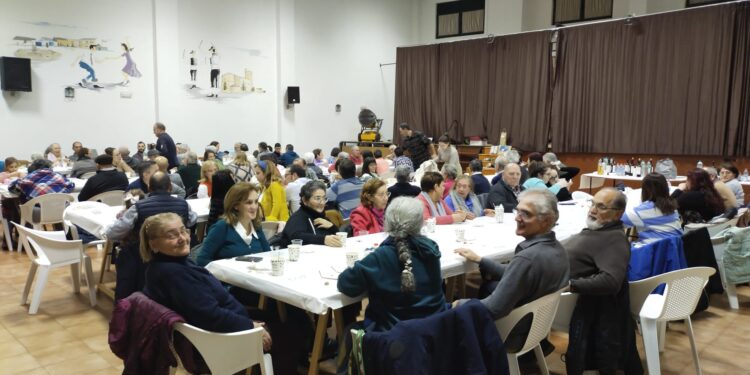 Villoruela despide las celebraciones navideñas con una cena solidaria a beneficio de Acción Verapaz
