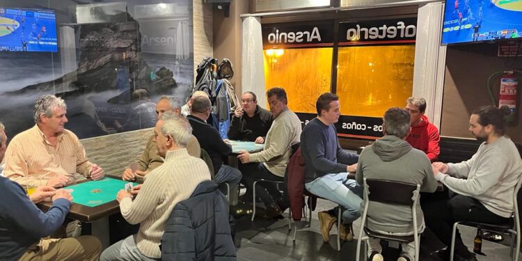 Vuelve a Peñaranda uno de los clásicos como es el torneo de mus del bar Arsenio que llega este año a su XVIII edición