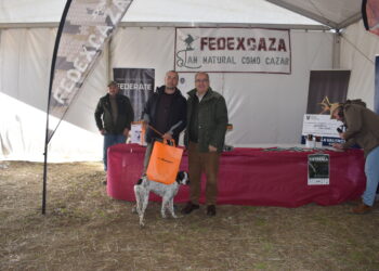 Fran Rodero, de Zorita de la Frontera, doble vencedor en Sky Trial y Altanería con perro en el VIII Campeonato de Extremadura