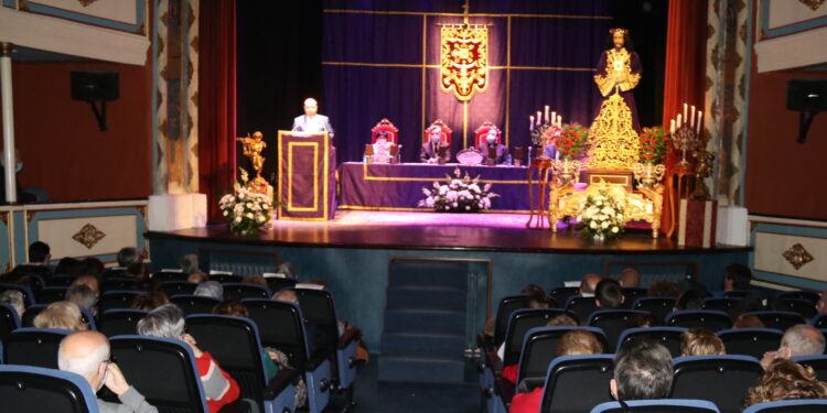 El prior de los carmelitas, Miguel Ángel González, pronunciará el pregón de la Semana Santa de Peñaranda en el Calderón