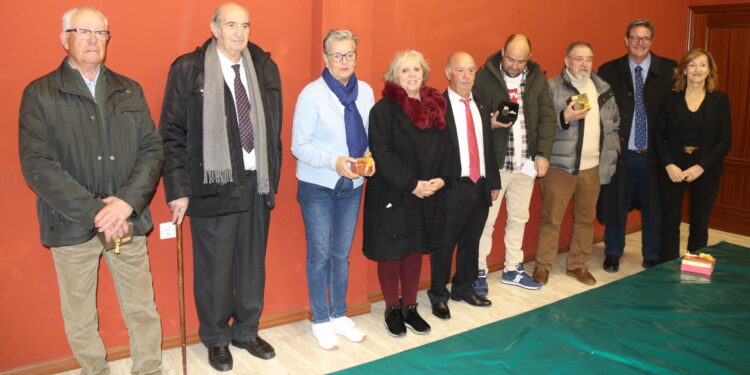 Los ocho alcaldes que ha tenido Palaciosrubios durante la etapa democrática reciben un emotivo homenaje del pueblo
