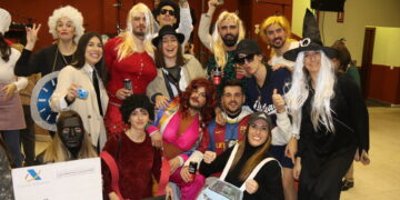 Palaciosrubios disfruta de una intensa jornada festiva con encierro, baile, concurso de disfraces y fuegos artificiales