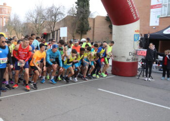 Carlos Herráez y Sandra Santamaría se imponen en la séptima edición de la doble milla competitiva «Ciudad de Peñaranda»