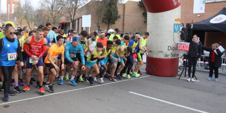 Carlos Herráez y Sandra Santamaría se imponen en la séptima edición de la doble milla competitiva «Ciudad de Peñaranda»
