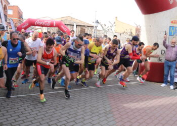 Juan Bueno y Pilar García ganan la «Carrera de las Rosquillas» en una espléndida mañana con gran ambiente en Macotera