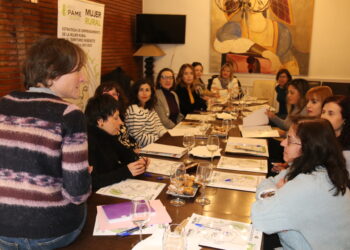 Peñaranda acoge un nuevo café tertulia con el asociacionismo empresarial a debate entre las emprendedoras rurales