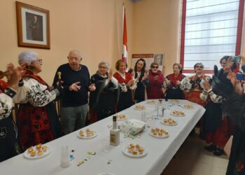 Las mujeres de Villaflores inician por todo lo alto los actos festivos en honor de Santa Águeda que seguirán mañana, domingo