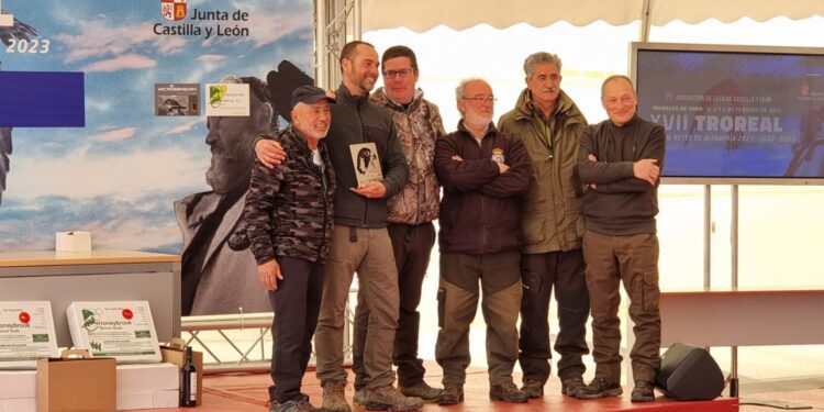 El zoriteño Fran Rodero gana la XVII edición del Trofeo de Reyes de la Altanería, Troreal, disputado en Morales de Toro (Zamora)