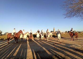 Intenso fin de semana en Palaciosrubios con la tradicional fiesta de los quintos y la carrera de cintas en el camino del río