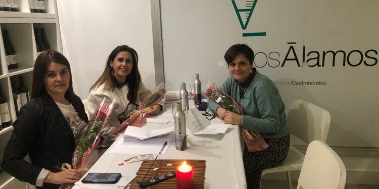 El VIII certamen de poemas de amor de «Los Álamos» ya tiene ganadores: Manuel José Vicente y Pablo Alonso