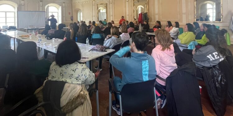 Peñaranda abre los actos del 8M con una Jornada de Ejercicio Físico y Salud que reúne a medio centenar de participantes