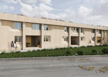 La «maldición» de las casas de Camineros en Peñaranda: nueva paralización de las obras por el incumplimiento de la empresa