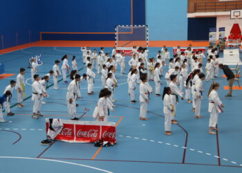 Peñaranda reúne a las promesas del kárate provincial en un exitoso torneo celebrado en el pabellón polideportivo cubierto