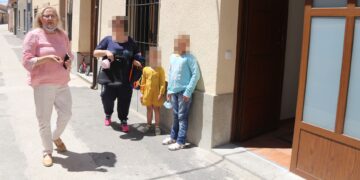 Francisca Bermejo: «El conflicto va a durar mucho y ellas tienen que pensar en volver a su casa y adaptarse a vivir en guerra»