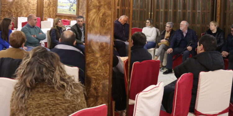 Chabela de la Torre en Peñaranda: «Hemos logrado que se convoque el congreso provincial del PP y eso ya es un éxito»