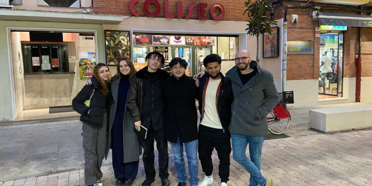 El peñarandino Fran García triunfa con la proyección de su corto «Albert» en la XXXVI Semana del Cine de Medina del Campo