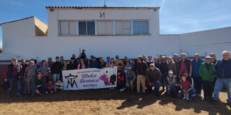 Destacada participación en las actividades organizadas por la  asociación Media Verónica de Macotera este fin de semana