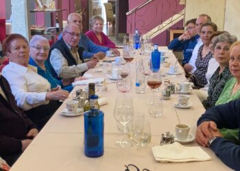 La santiaguesa Engracia Fernández Pérez celebra su 90 cumpleaños rodeada de familiares y amigos