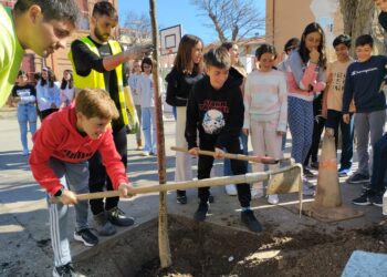 Escolares del colegio Miguel de Unamuno participan en la segunda jornada del programa medioambiental de Peñaranda