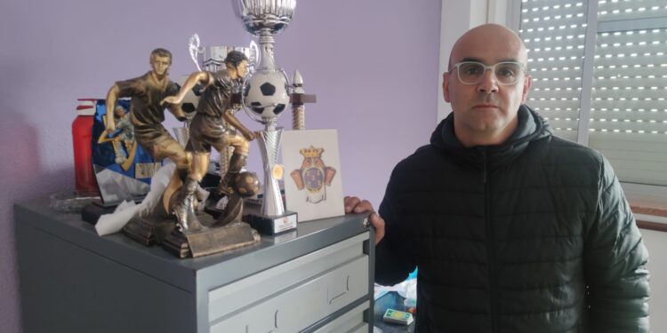 Carlos Leonardo convoca oficialmente las elecciones para elegir la nueva directiva del Club Deportivo Peñaranda de fútbol