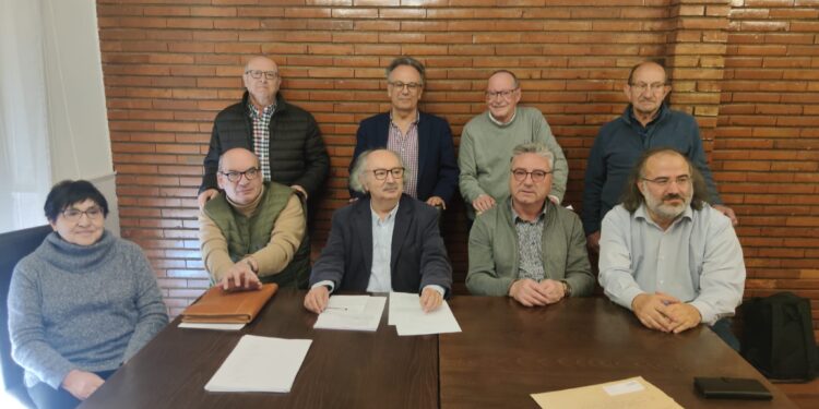 El palentino Javier Castrillo gana la XXX edición del Premio Nacional de Poesía convocado por las cofradías de Peñaranda