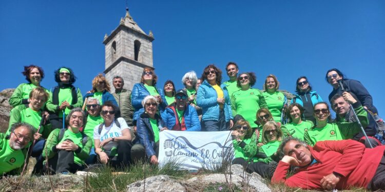 El club de senderismo Camino el Cristo, de Alaraz, realiza una ruta hasta el Monasterio de Nuestra Señora del Risco