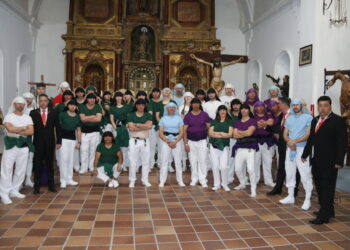 Peñaranda abre la Semana Santa con la multitudinaria procesión de La Borriquilla y la cofradía de Jesús Amigo de los Niños