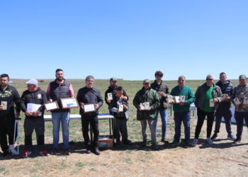 Los cantos de jilgueros, pardillos y verderones animan en El Pradohorno de Peñaranda el primer concurso de silvestrismo