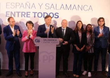 Puesta de largo de los candidatos del PP en las cabeceras de comarca salmantinas en un acto celebrado en Peñaranda
