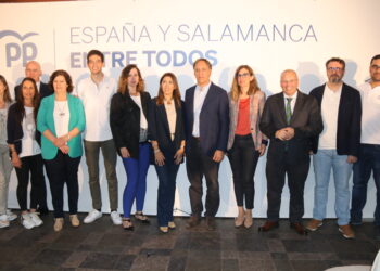 Eva López candidata del PP en Peñaranda: «El gobierno socialista en el poder prefiere tener apesebrados que ciudadanos con valía»