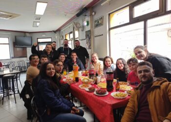 La banda de cornetas y tambores de Peñaranda pone el broche a largos meses de ensayos con un convite de confraternidad