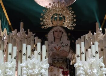 Los estrenos de la Virgen de la Esperanza para la Madrugada de Peñaranda: de la bambalina del palio al encaje del rostrillo