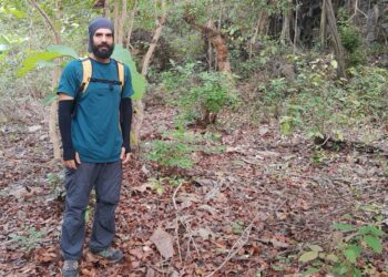 César Rodríguez del Castillo, el peñarandino que ha viajado hasta Indonesia para estudiar a los primates en su hábitat