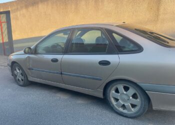 Al menos tres vehículos aparecen forzados en Villaflores y con el interior revuelto aunque sin daños en las cerraduras