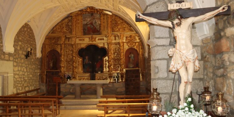 Alaraz cuenta las horas para la romería del Lunes de Aguas en la que el Cristo del Monte lucirá nueva imagen tras su restauración