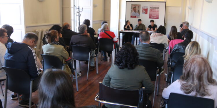 Peñaranda en Común anima a los ciudadanos en su mitin a luchar por lo que los pertenece y a defender los servicios públicos