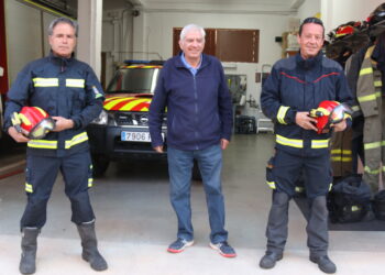 Una dotación del parque de Bomberos de Peñaranda dará el relevo a los efectivos que luchan en el incendio de Las Hurdes
