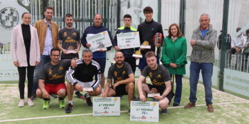 Rotundo éxito de la III edición del torneo de padel «Ciudad de Peñaranda» que ha culminado con la entrega de premios