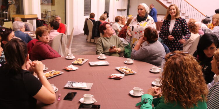 Encarnación Pérez: «En la provincia aún cuesta mucho que se sumen mujeres a las candidaturas en época de elecciones»