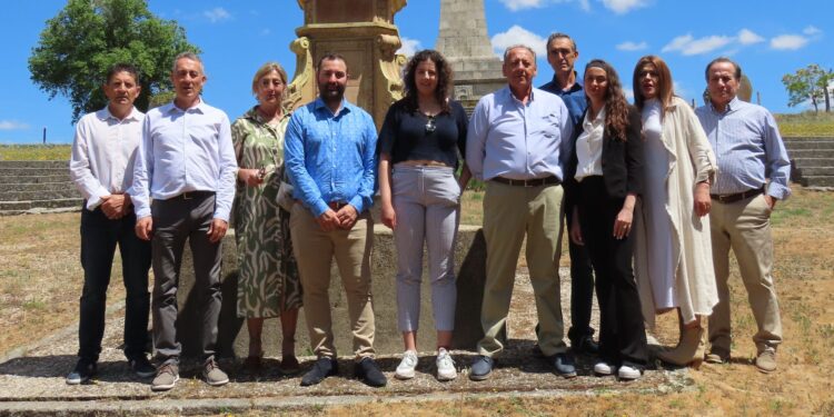 El PP de Macotera presenta su candidatura para el 28M con el lema «Nuestro compromiso: trabajo e ilusión»