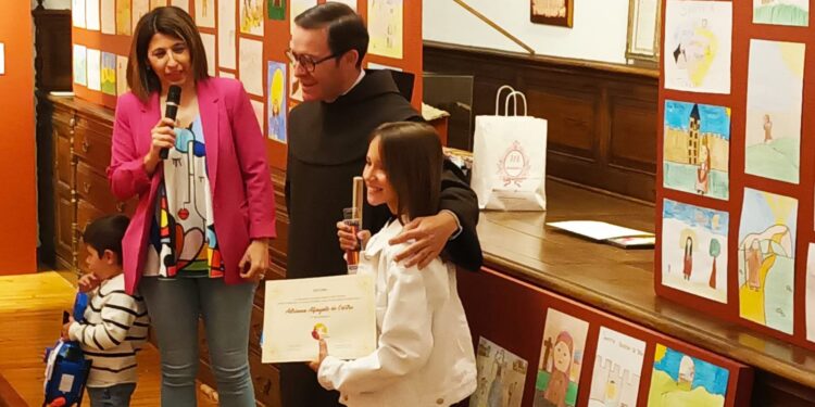 La peñarandina Adriana Alfayate de Castro, premiada en el VI concurso de dibujo «Teresa de Jesús, peregrina de estas tierras»