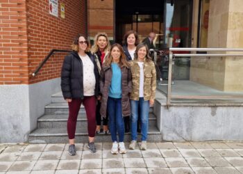 El PP de Peñaranda propone la creación del programa «Conecta Mayores» que tiene como objetivo combatir la soledad no deseada