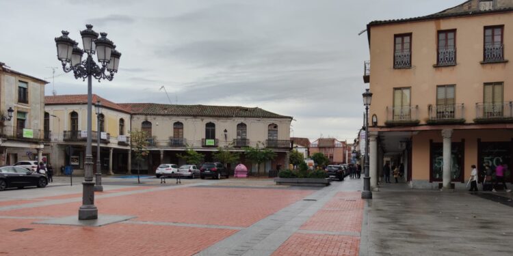 Replantear el acceso a las plazas y crear más aparcamientos: nuevas propuestas de PEC en materia de Urbanismo y Tráfico