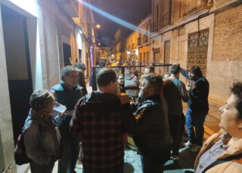 El final de la campaña electoral se vive en la calle: PSOE, PEC y VOX celebran sus fiestas en Peñaranda con jóvenes y candidatos